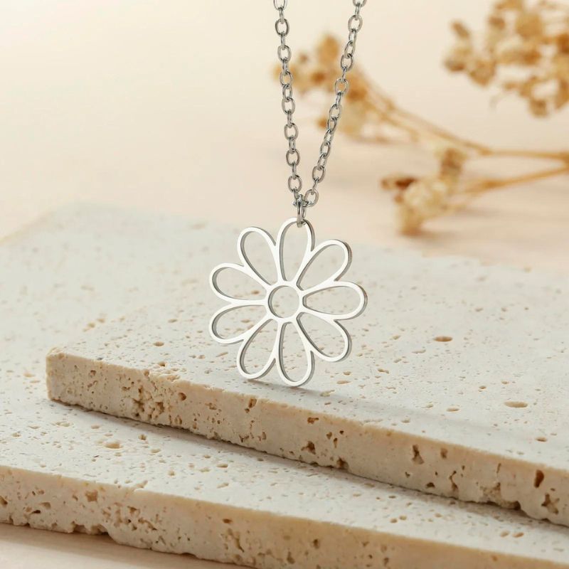 Colar feminino floral em aço inoxidável